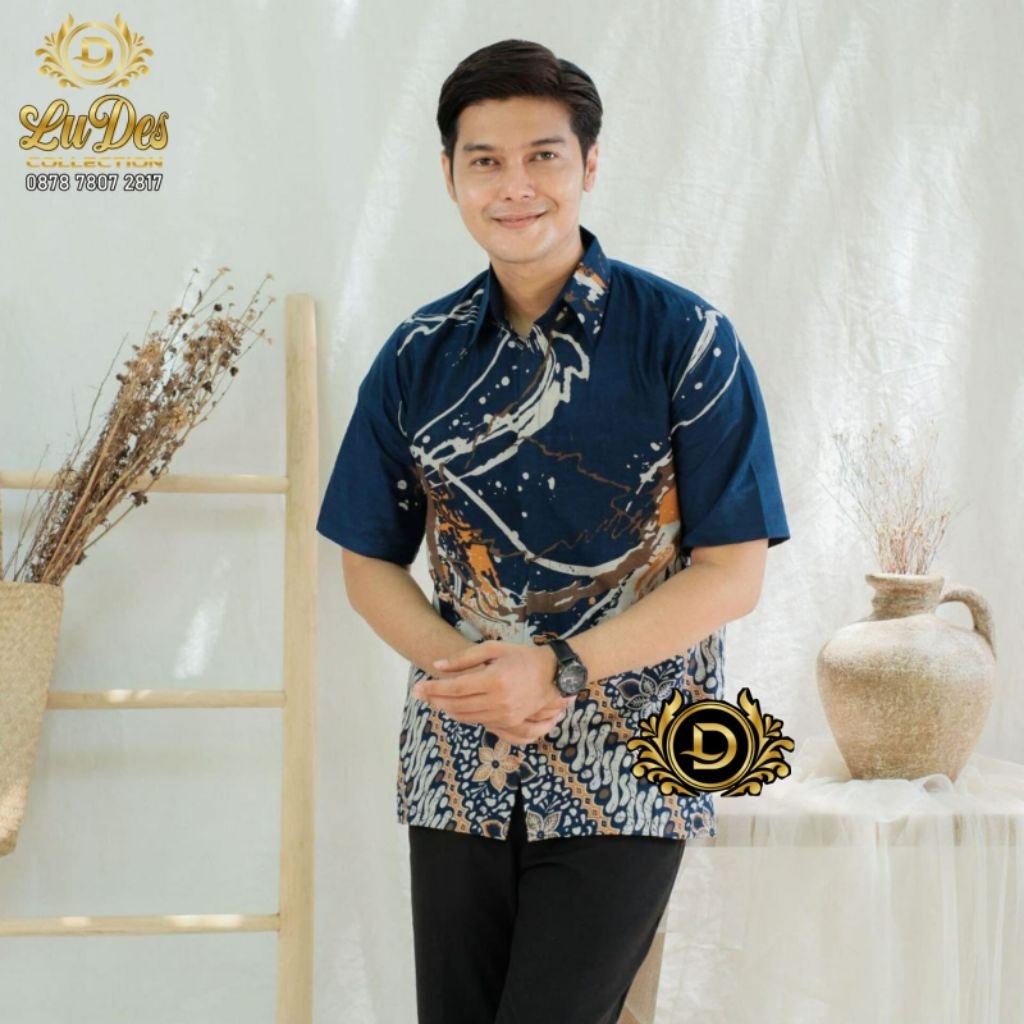 Baju Batik Pria Lengan Pendek / Kemeja Batik Jogja
