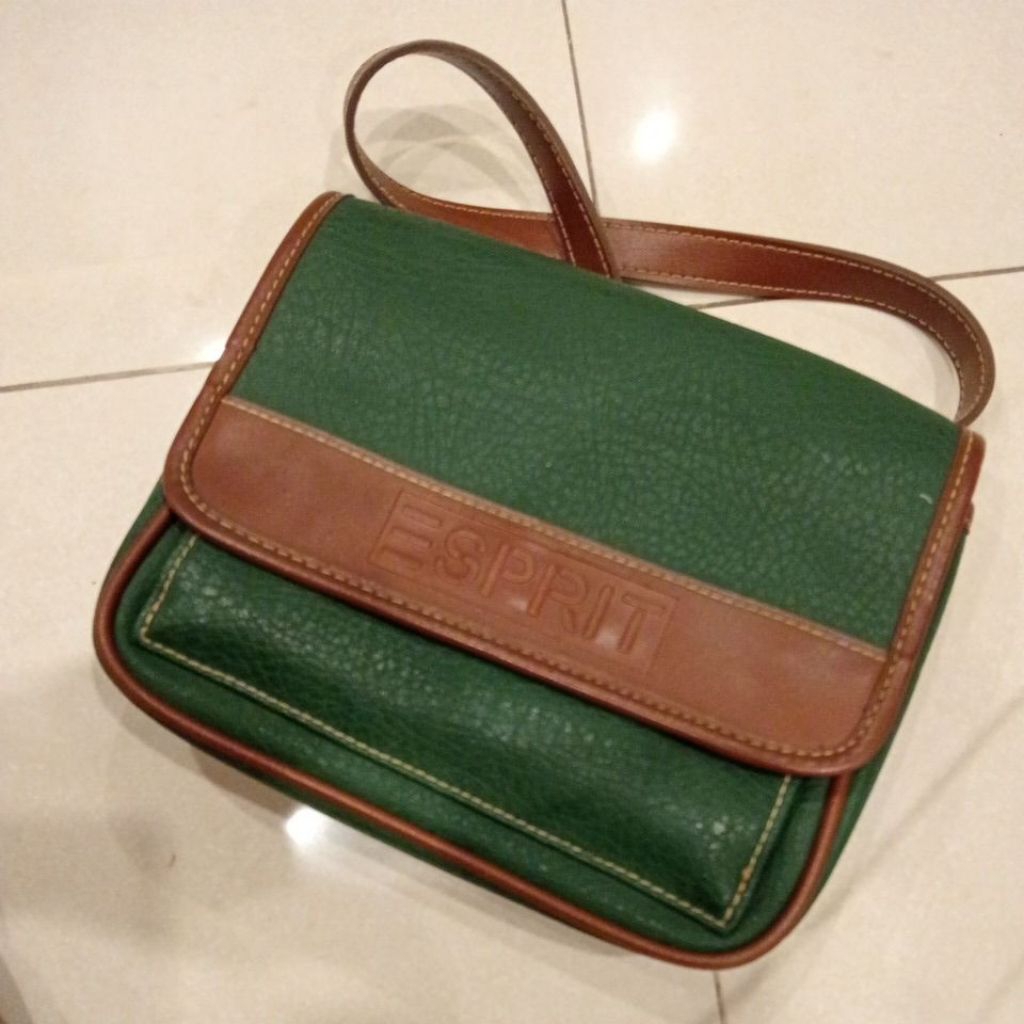 tas selempang esprit