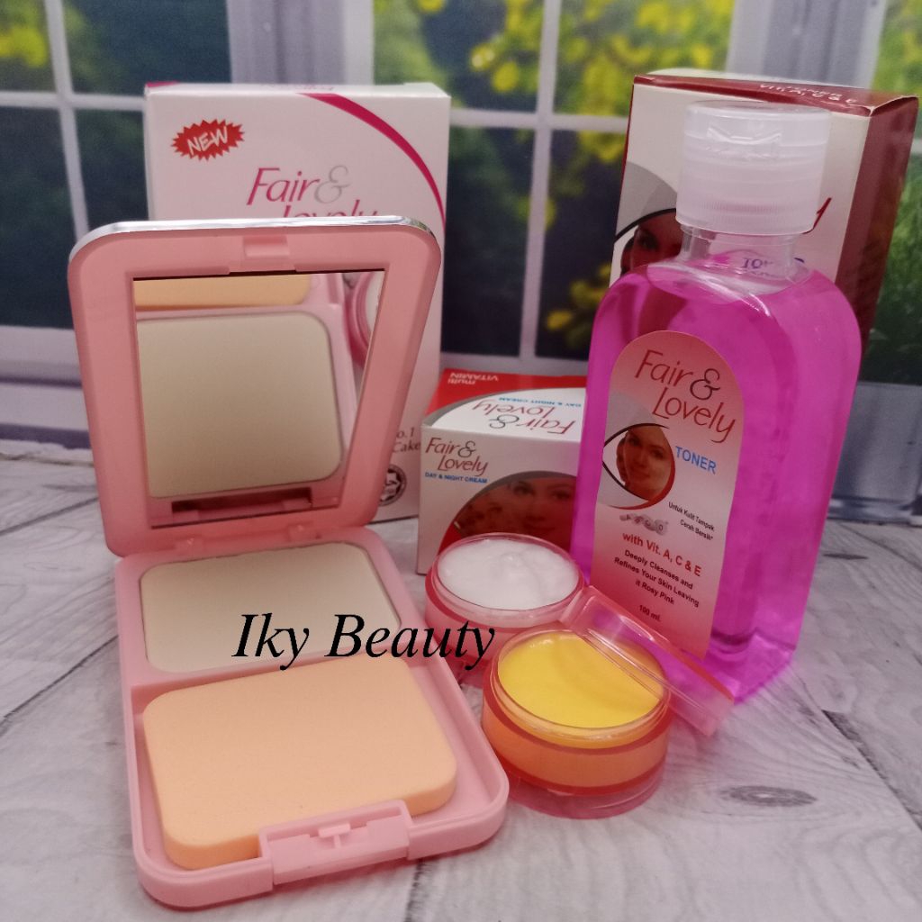 PAKET FAIR&LOVELY " 4in1 " ( KRIM SIANG - KRIM MALAM - TONER - BEDAK )