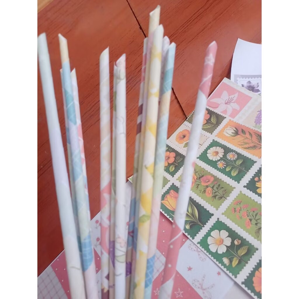 Lintingan Kertas Motif Floral untuk Prakarya