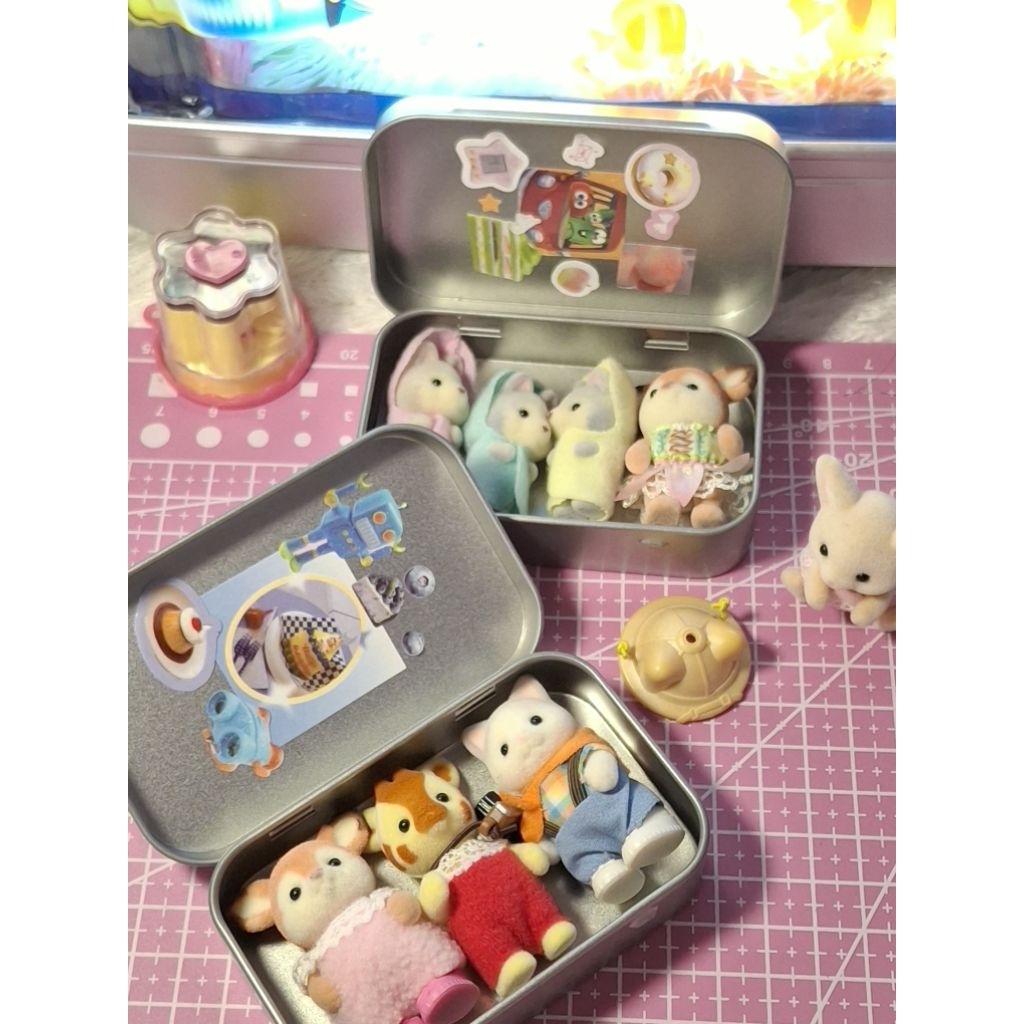 Sylvanian Families tin case casing untuk trinkets miniature