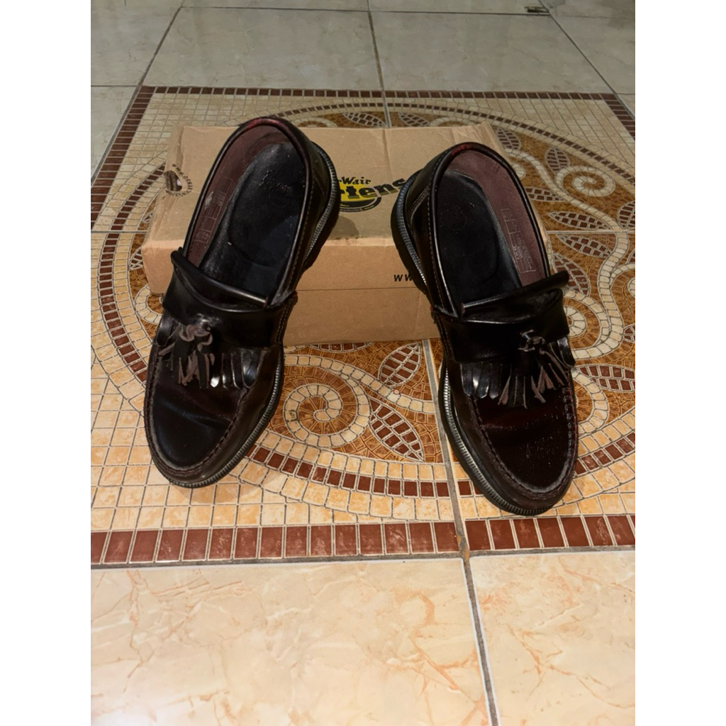 dr martens - adrian tassel loafers