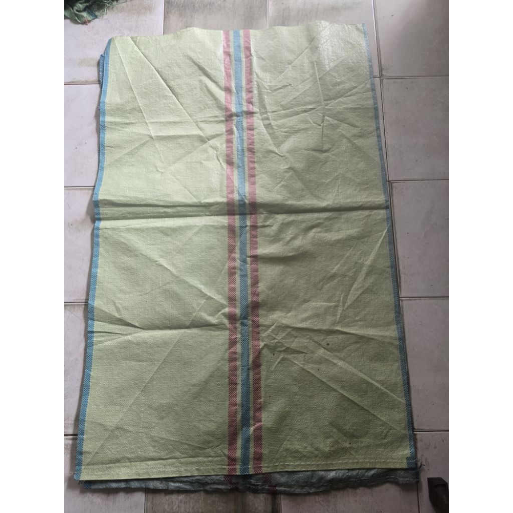 karung goni 100 kg / karung packing