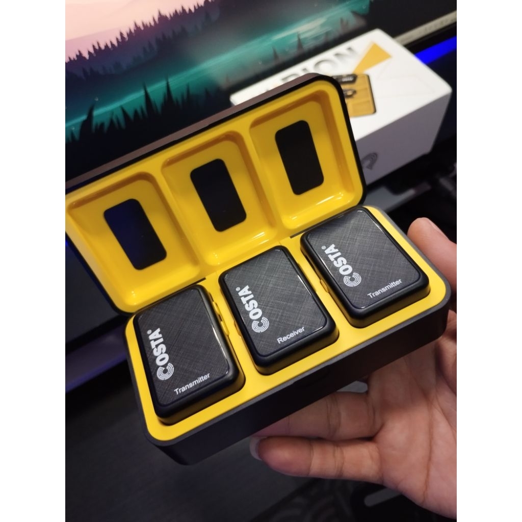COSTA BIONX-11 WIRELESS MICROPHONE PLUSH CHARGING CASE