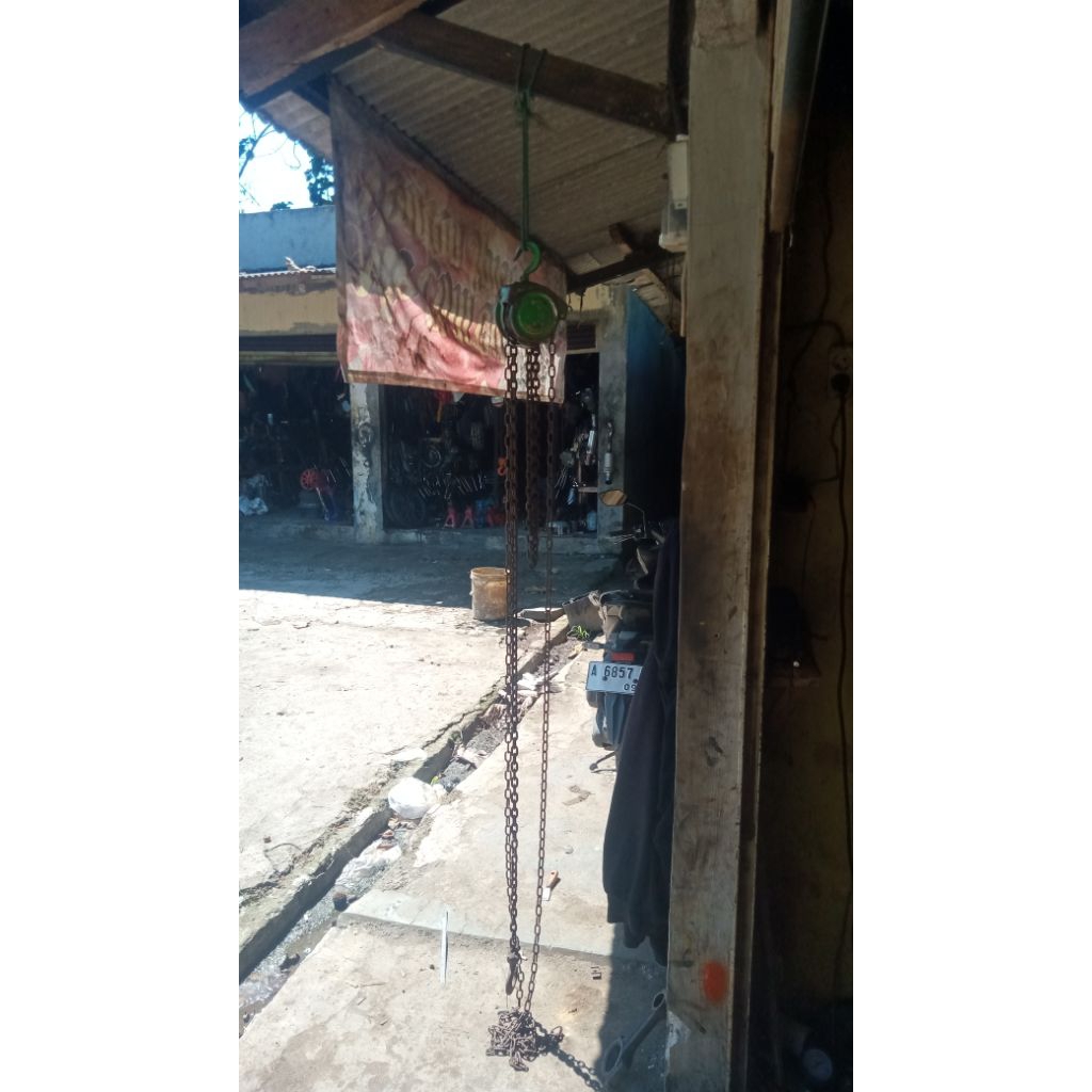 Takel Katrol Chain Blok Merk HOIST 1 Ton Rantai 3M