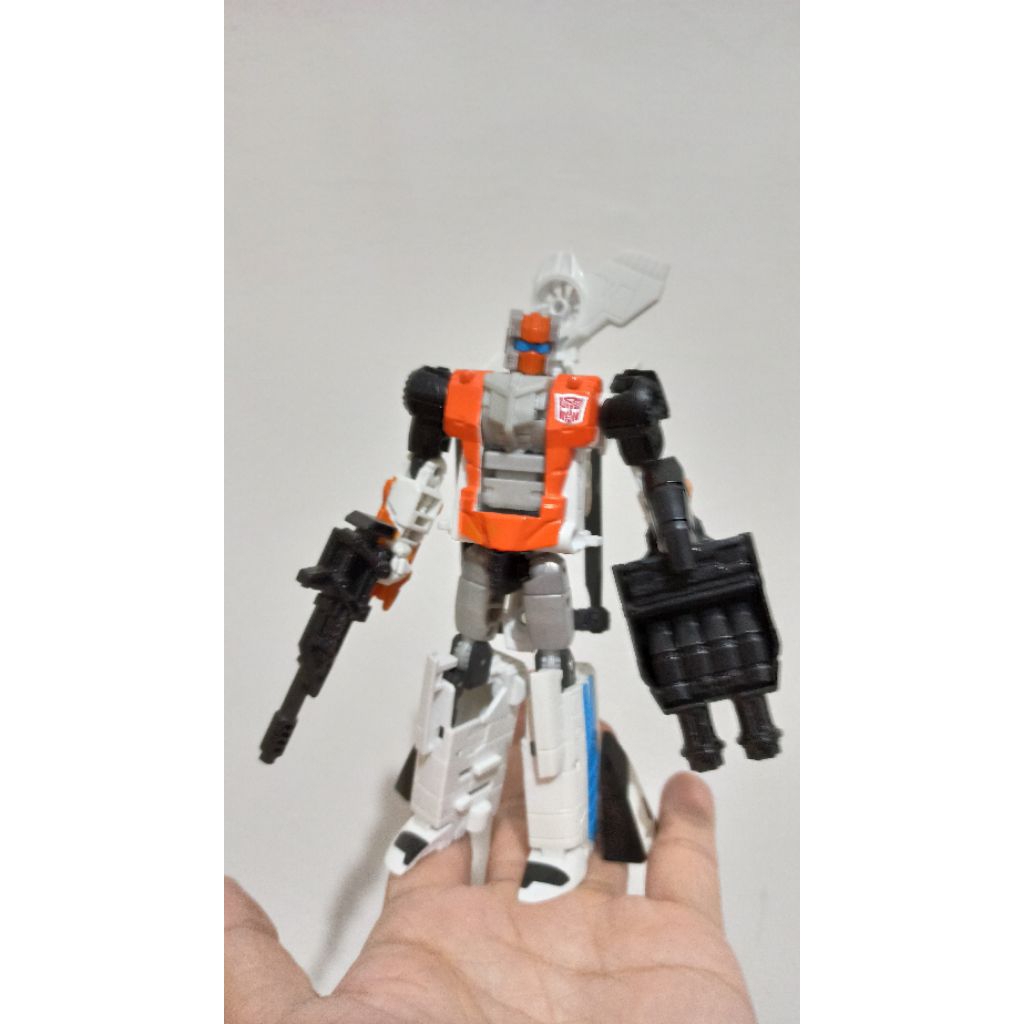hasbro transformers combiner wars alpha bravo alphabravo protectobots