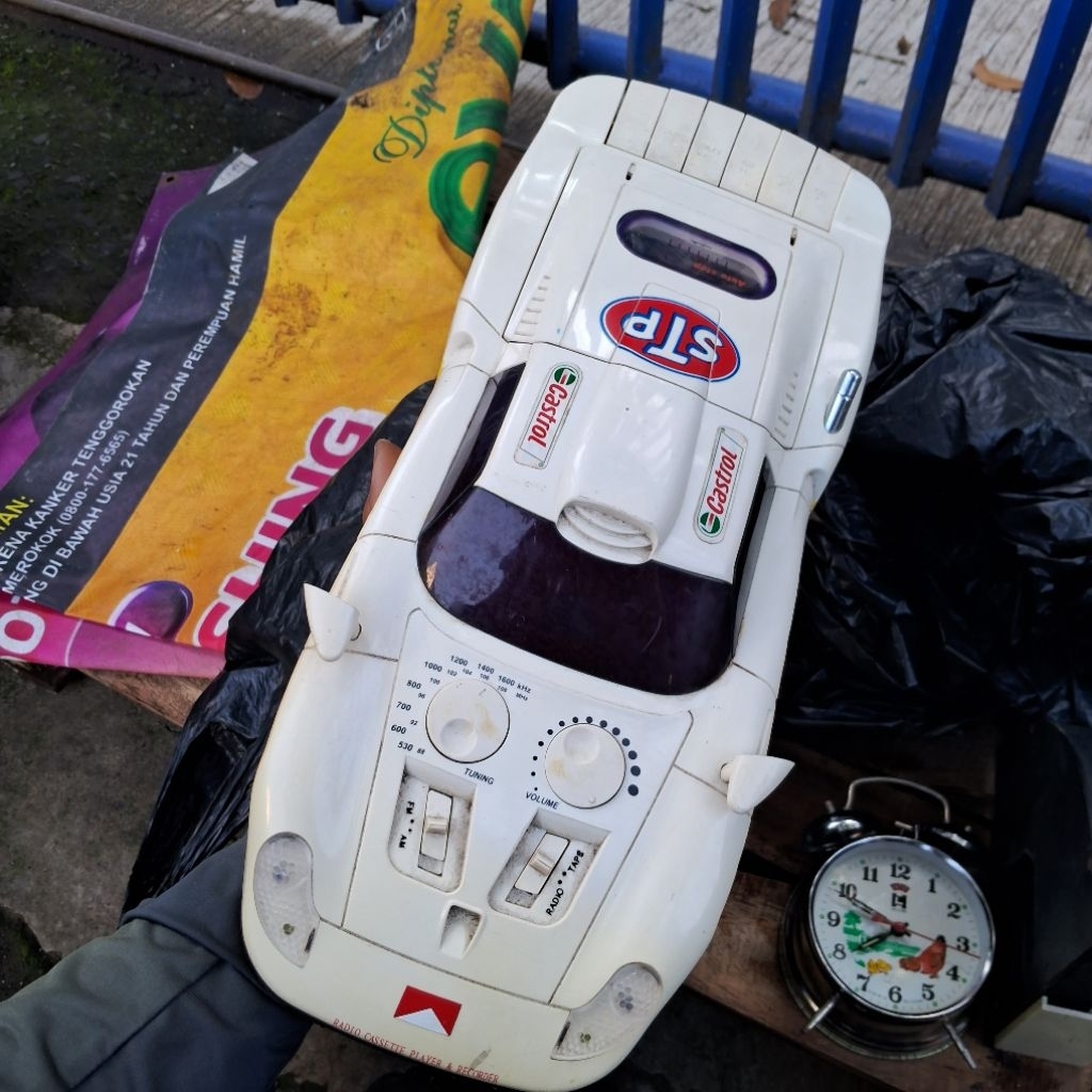radio tape jadul figure mobil
