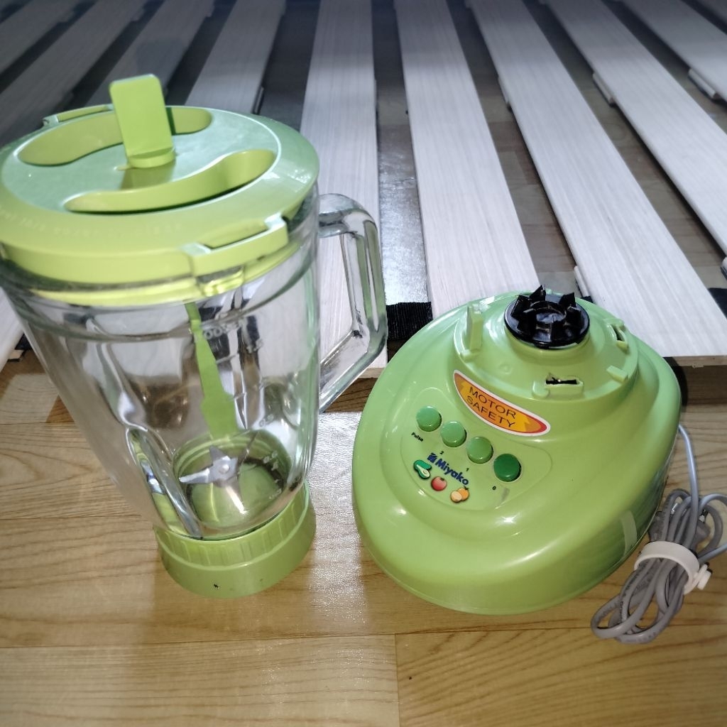 Preloved Blender Miyako Kaca