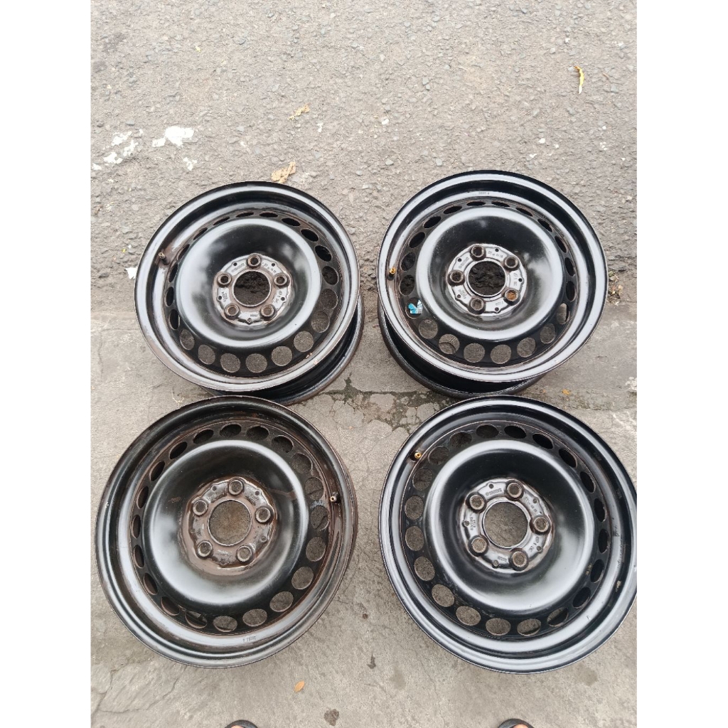 Velg Mobil Kaleng Mercedes Benz A150 W169 R15 Pcd 5x112/114
