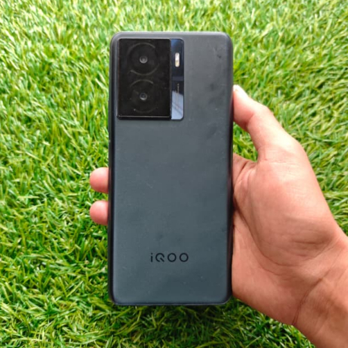 VIVO IQOO Z7X SECOND / IQOO Z7X SECOND ORIGINAL 8/256 [BACA DESKRIPSI]