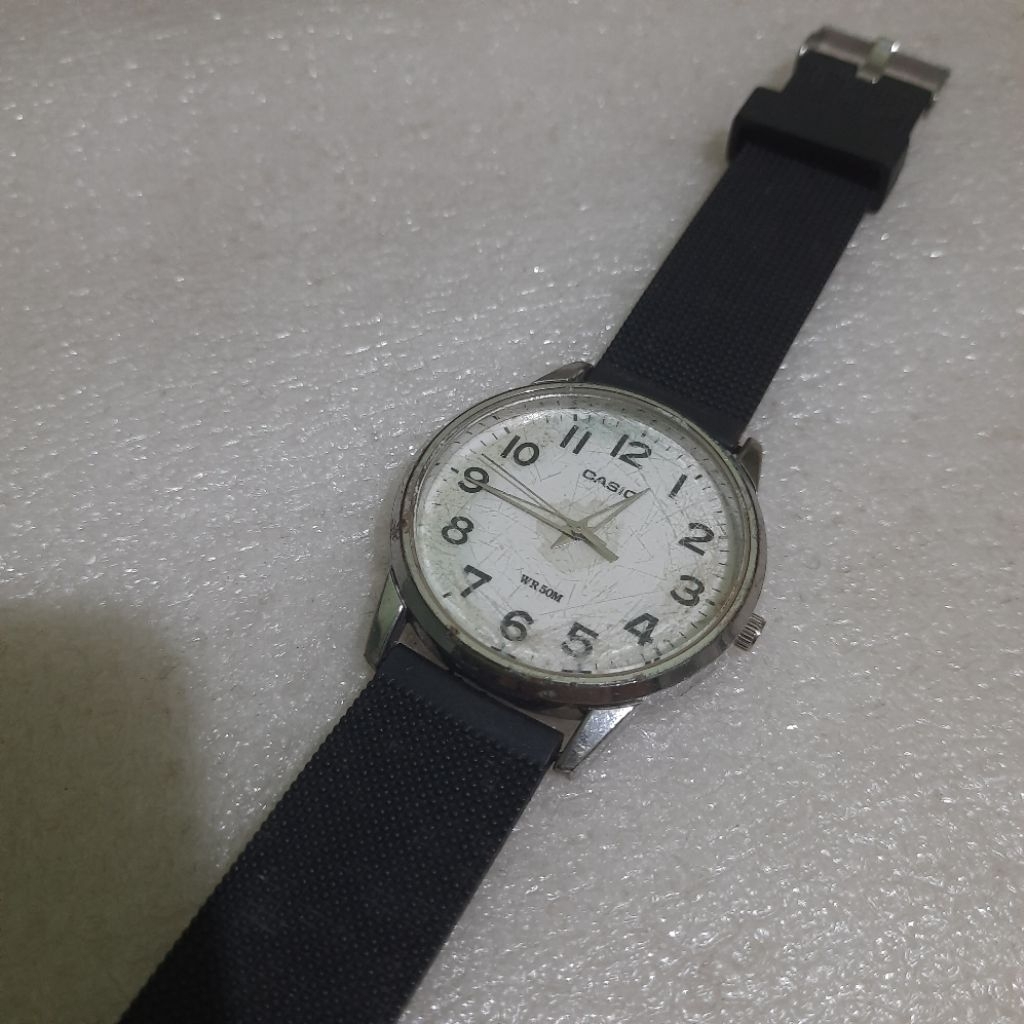 jam tangan pria casio MTP-1303