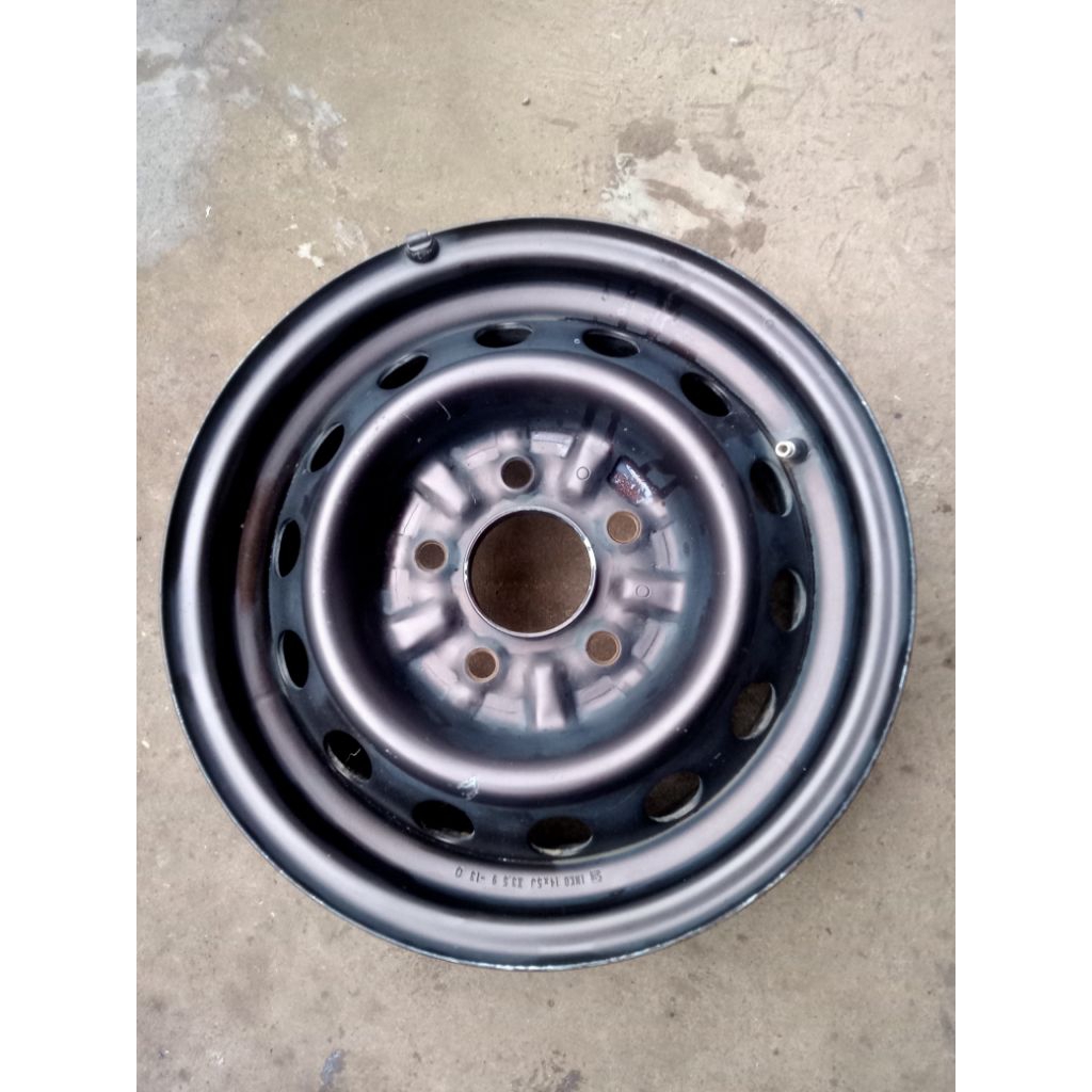 velg kaleng r14 lubang 5