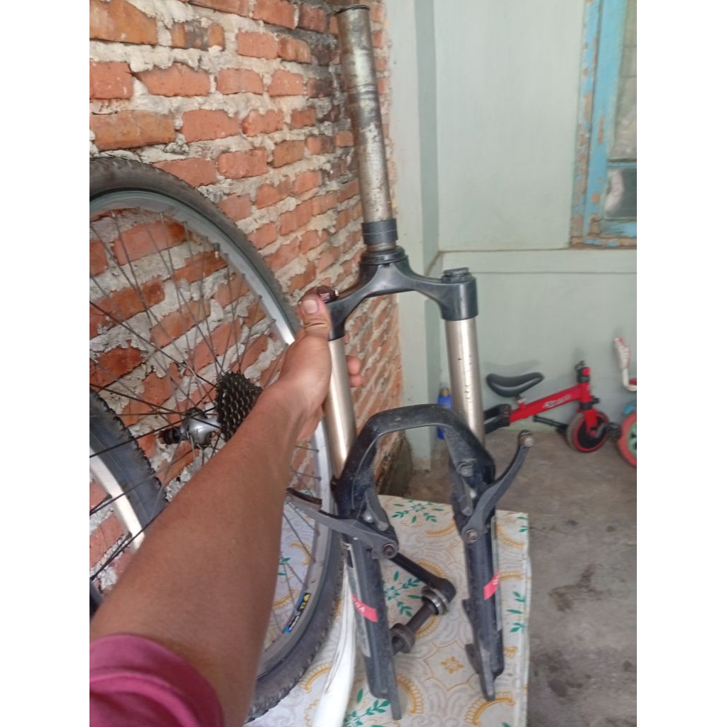 FORK RST OMEGA