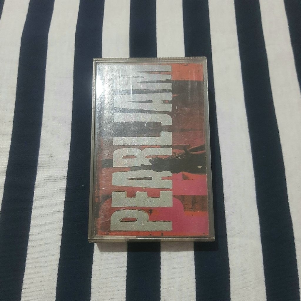 Kaset Pita Original Pearl Jam Album Ten