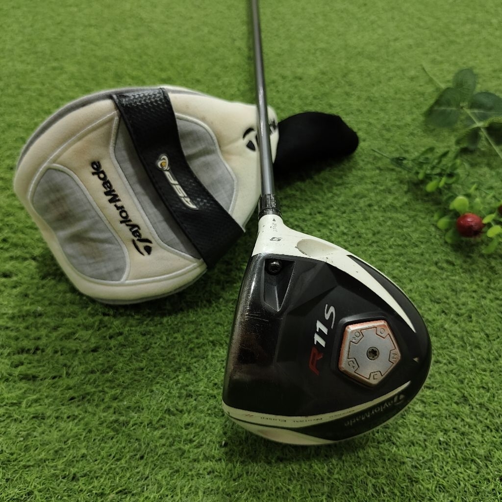 Taylormade R11S Driver Golf Stick