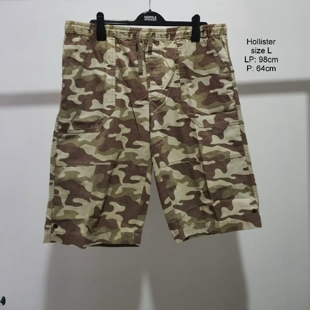 Celana Pendek Hollister Military preloved