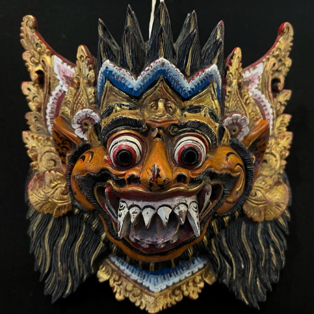 Dekorasi dinding ukiran bali topeng kayu barong narasinga