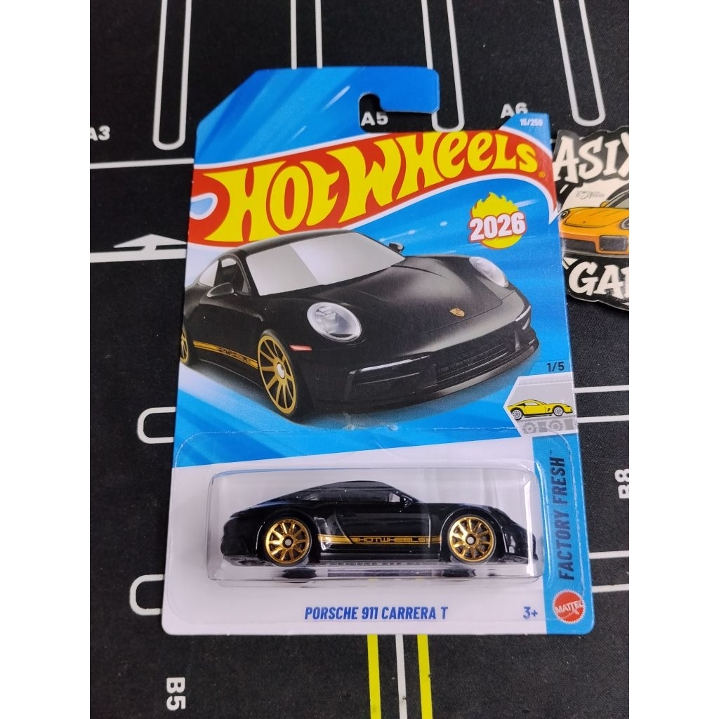 Hot Wheels Porsche 911 Carrera T Hitam