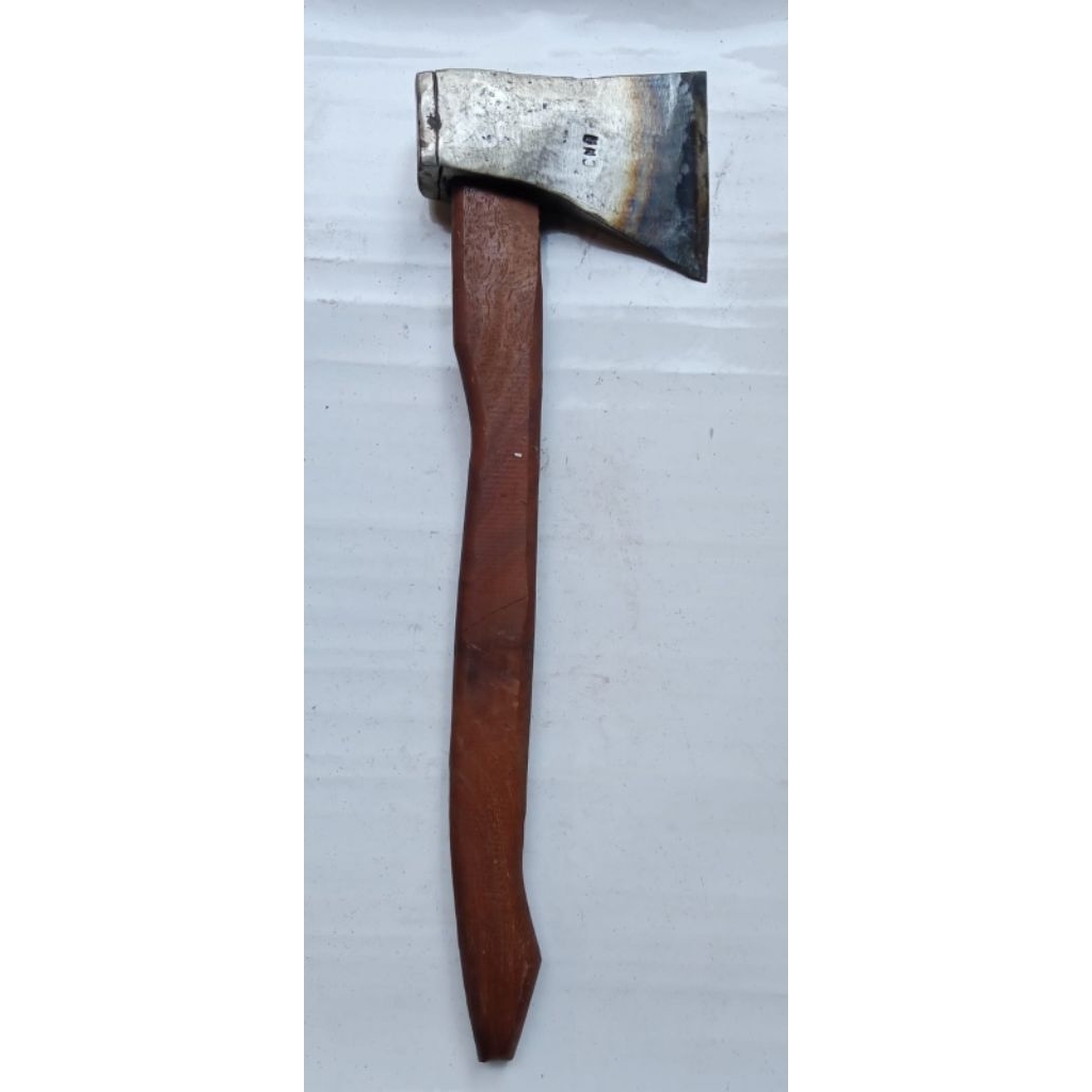 Kapak Baja Pir Tronton Kuat Tajam