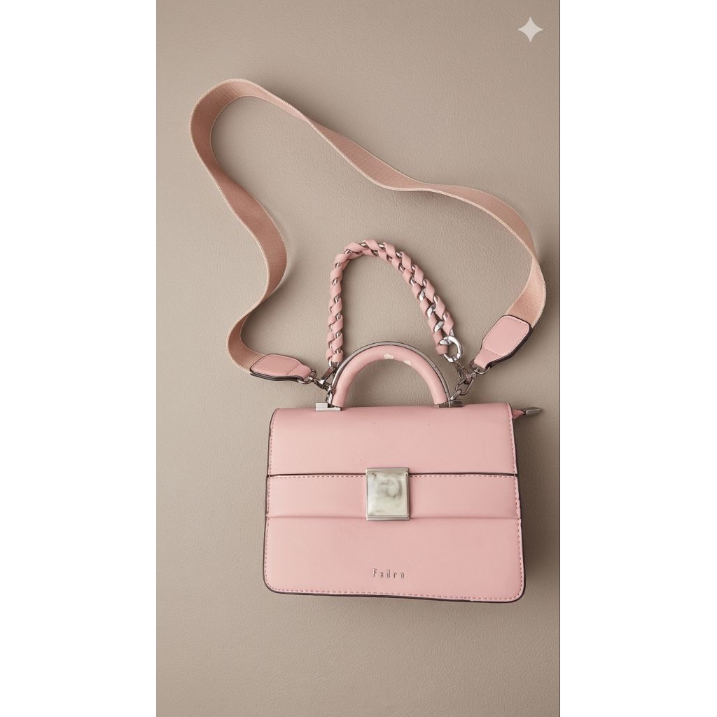 TAS BEKAS / JAKET RAJUT BEKAS