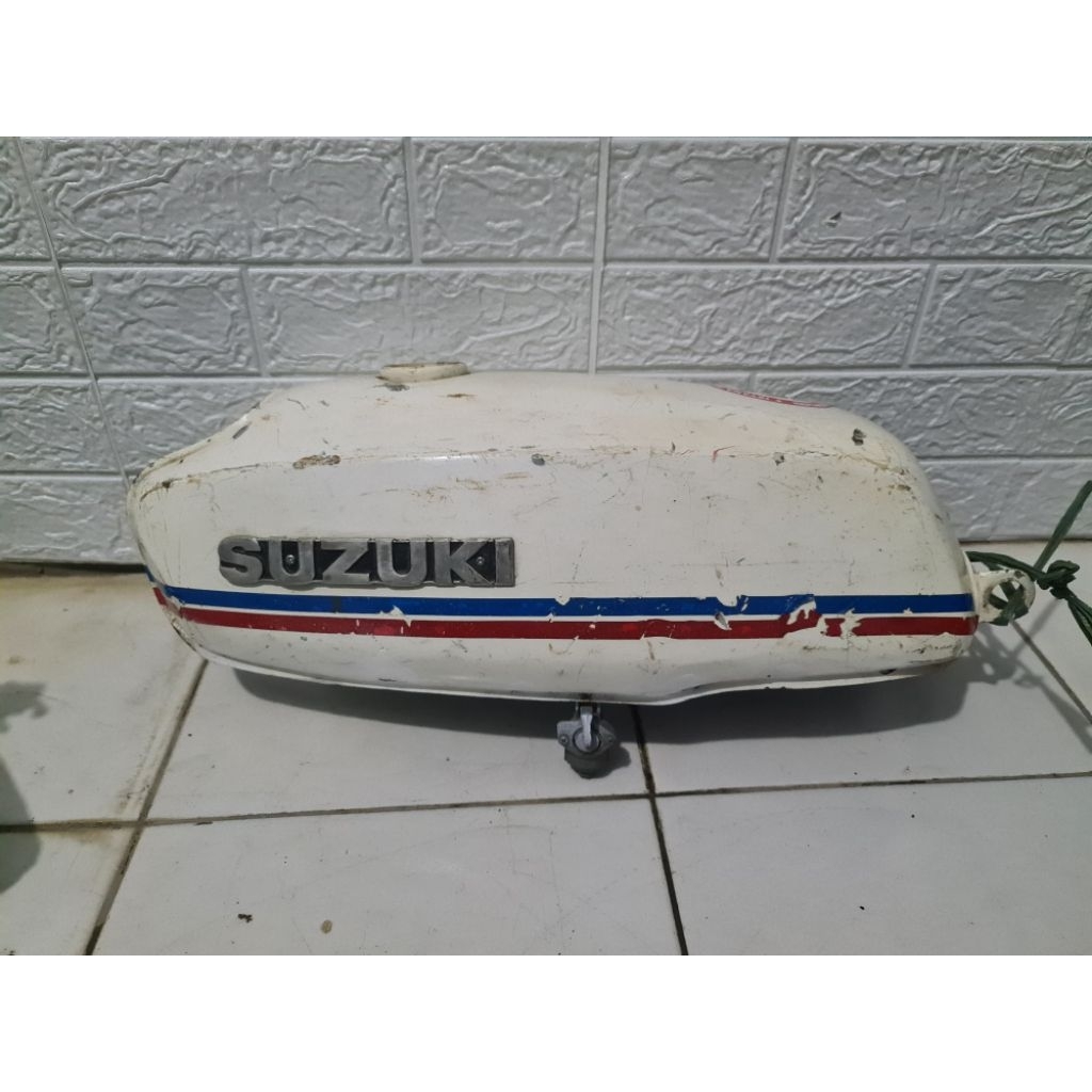 TANGKI SUZUKI A100 TAHUN TUA/BELIMBING