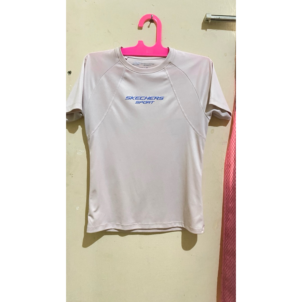 prelove kaos olahraga wanita skechers