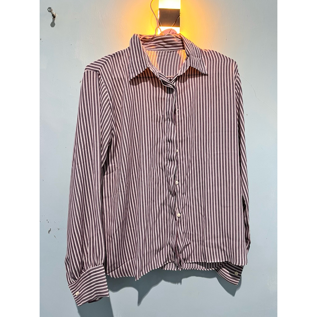Kemeja salur wanita outfit kuliah/ngantor
