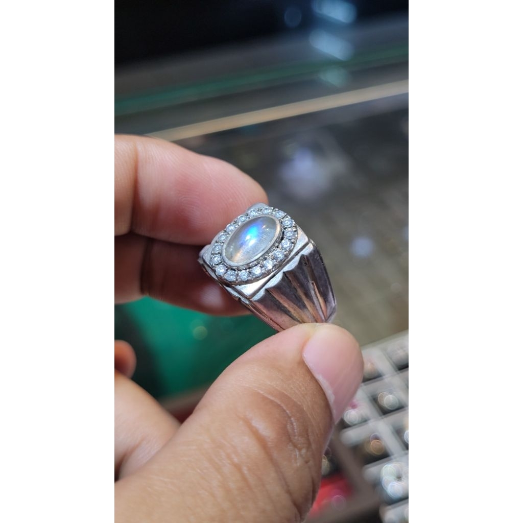 Natural Moonstone Biduri Bulan srilanka