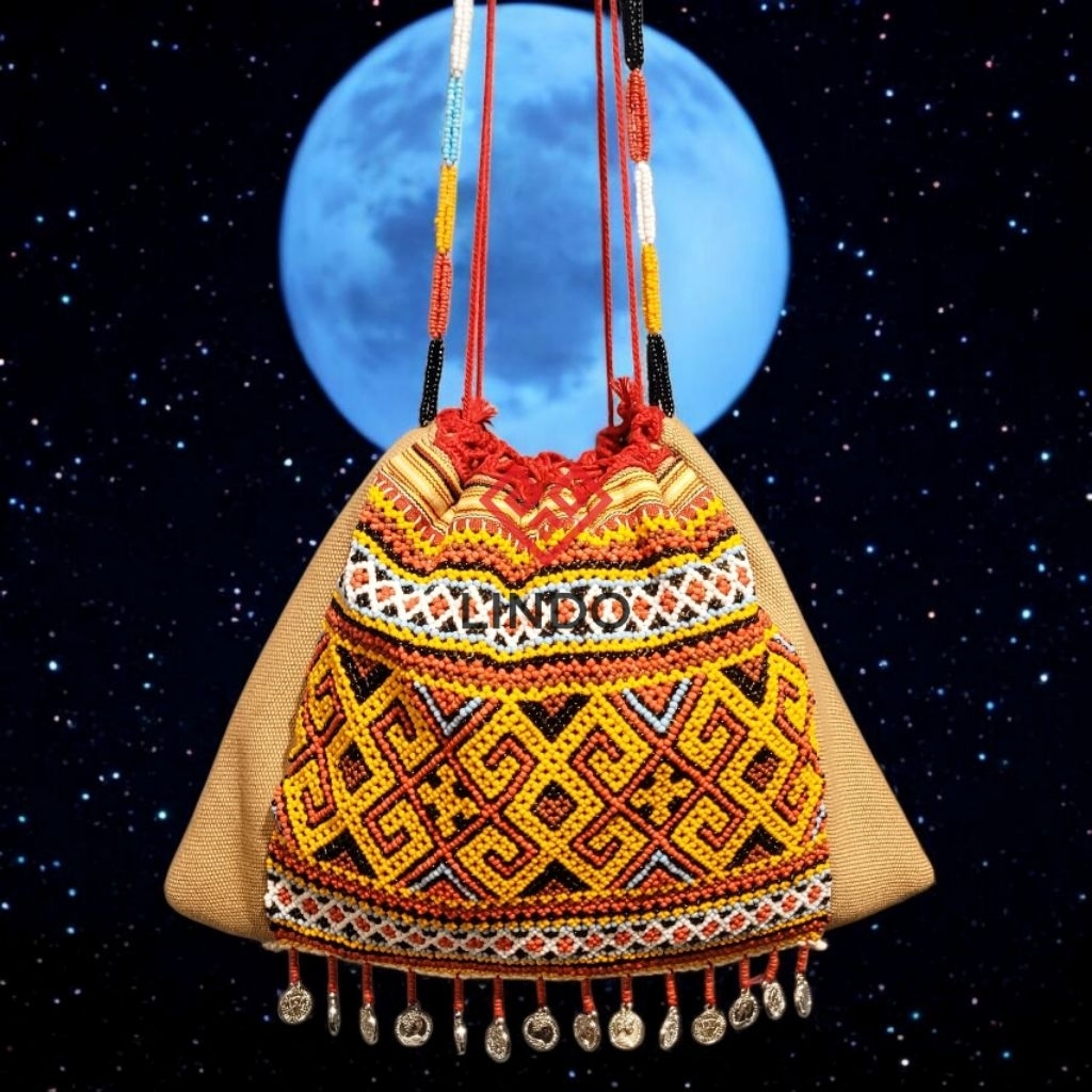 Sepu'/Tas Bahu Manik Tenun Motif Pondan Toraja (Kode: DB1031010)