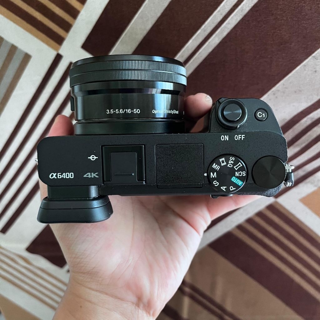 Kamera sony a6400 body kit bekas pemakaian
