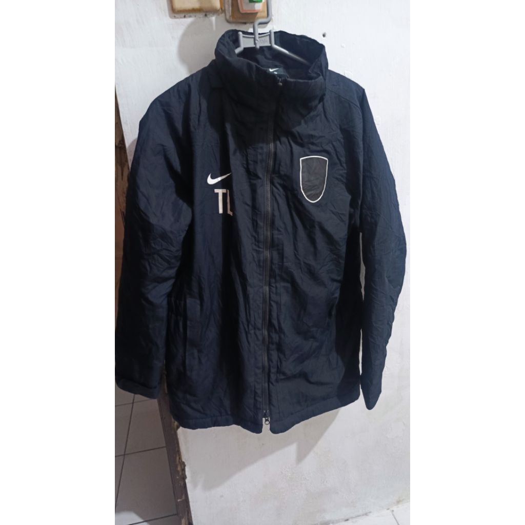 Jaket Puffel Bulang nike