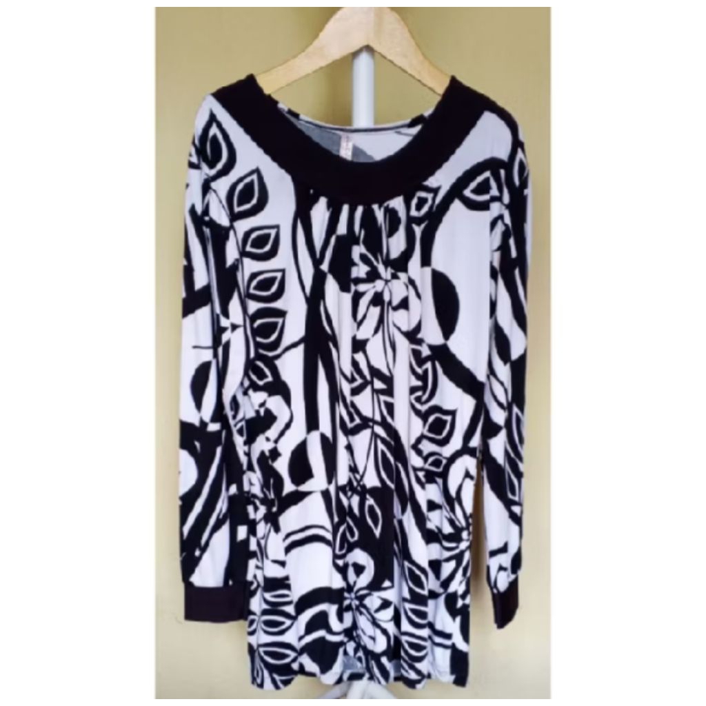 47. blouse wanita motif daun monokrom captain