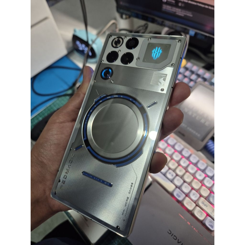 Nubia Redmagic 11 pro 16/512 resmi indo + gamepad ori