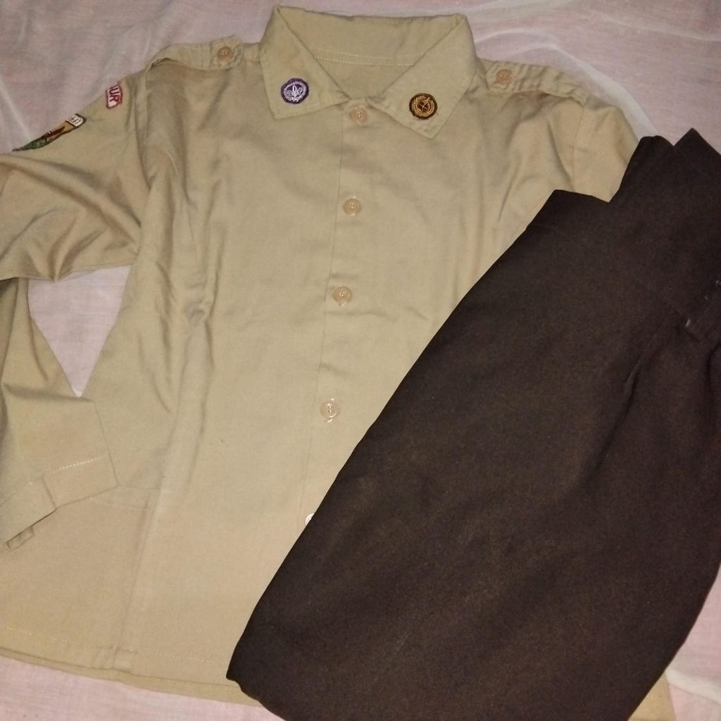preloved set pramuka (baca deskripsi)