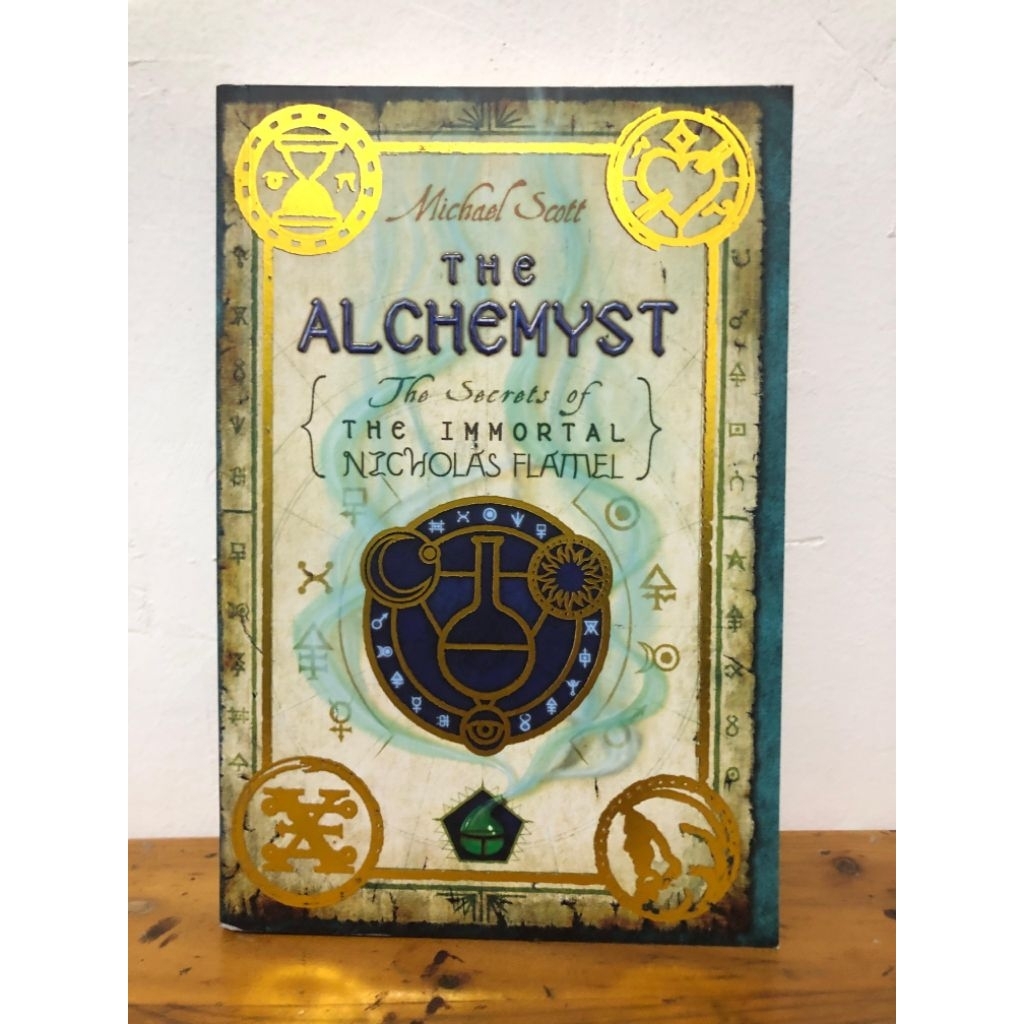 The Alchemyst Nicholas Flamel – Preloved Novel