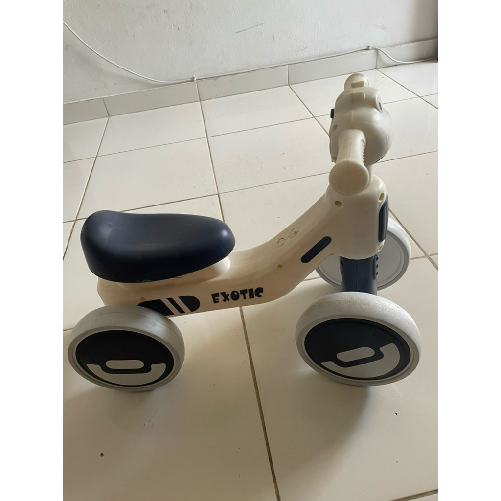 balance bike exotic preloved