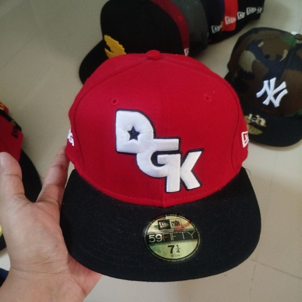 Topi Newera x DGK Dirty Gheto Kids Red Original Wool 7 1/4