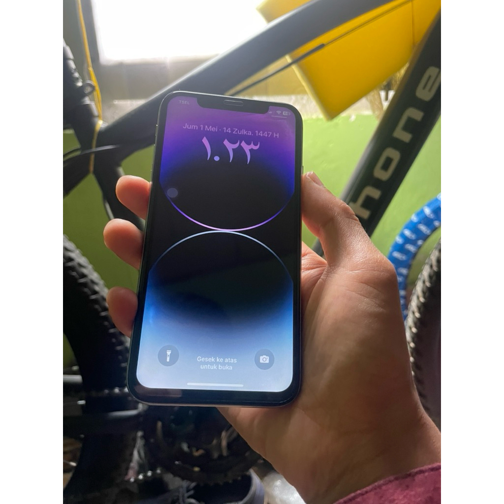 Iphone X 64gb Bypass Cell (bisa simcard)