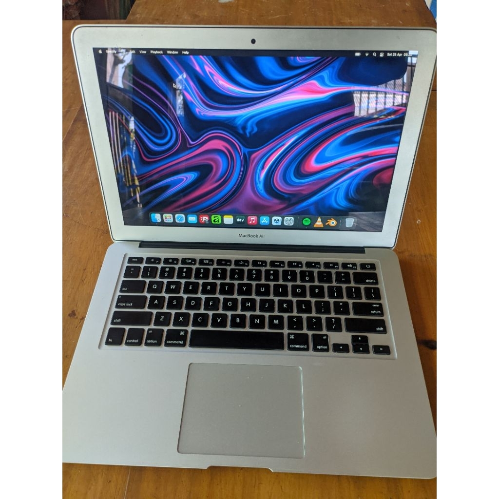 apple macbook air 2015 4gb ram 512 storage