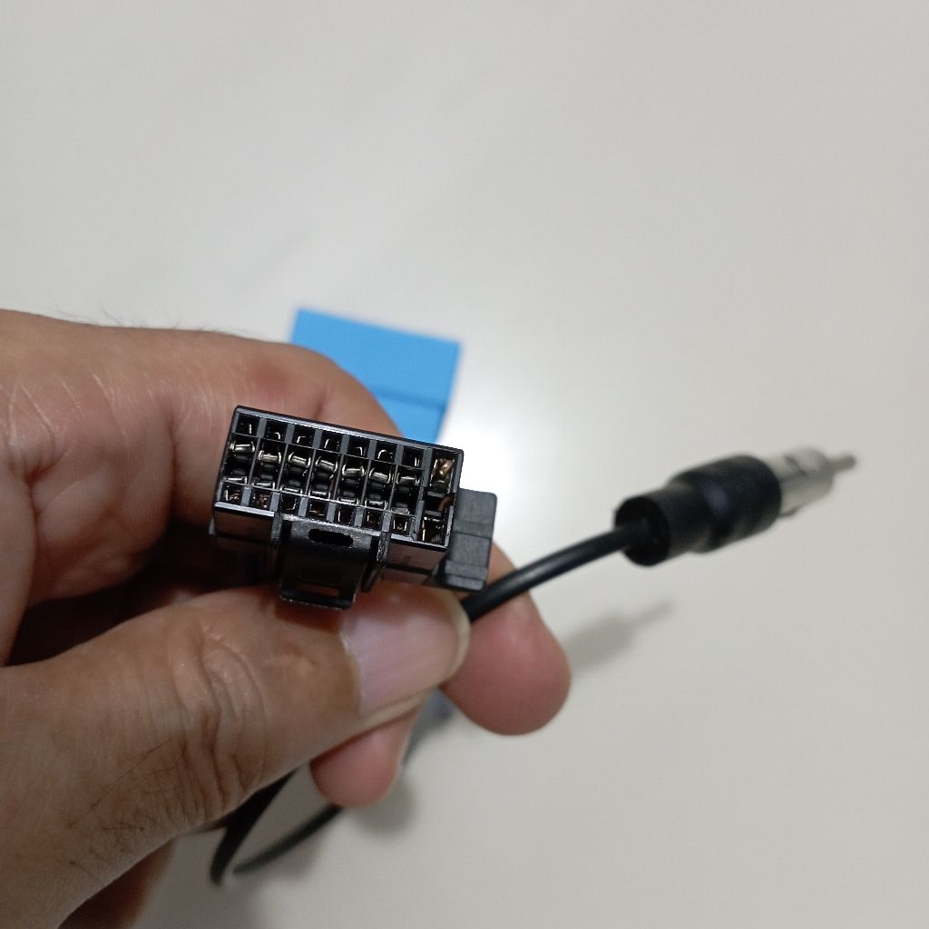 Soket PNP untuk Pemasangan Head Unit Sony XAV AX5110/ XAV AX5160 di Mobil Suzuki