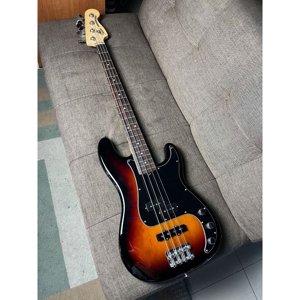 Fender American Performer Precision Bass