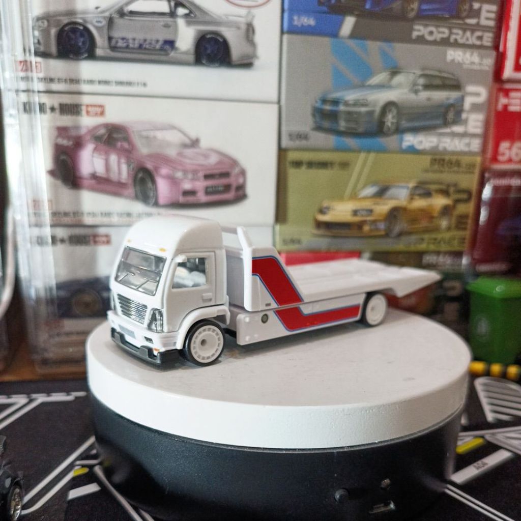 truk towing aero lift hot wheels team transport  Rp 145.000 - Rp235.000