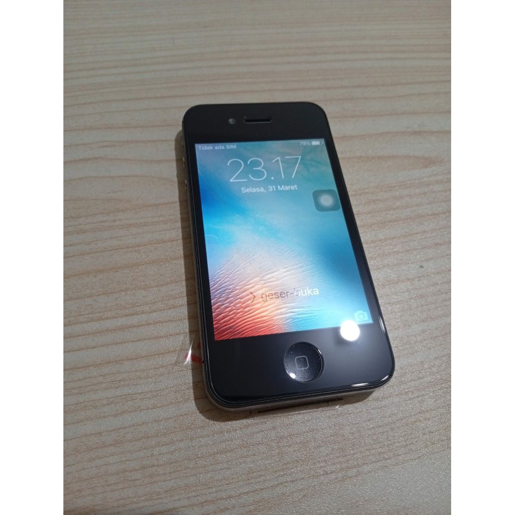 iphone 4s hitam LL/A hitam 16 gb