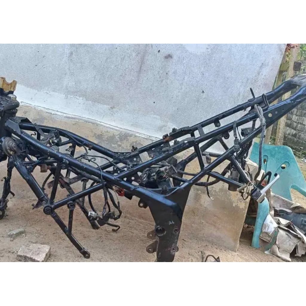 rangka batangan honda CBR old masih bagus asli original