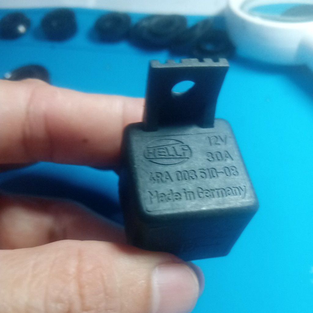 Hella Relay 12V 3 dan lampu made in Germany