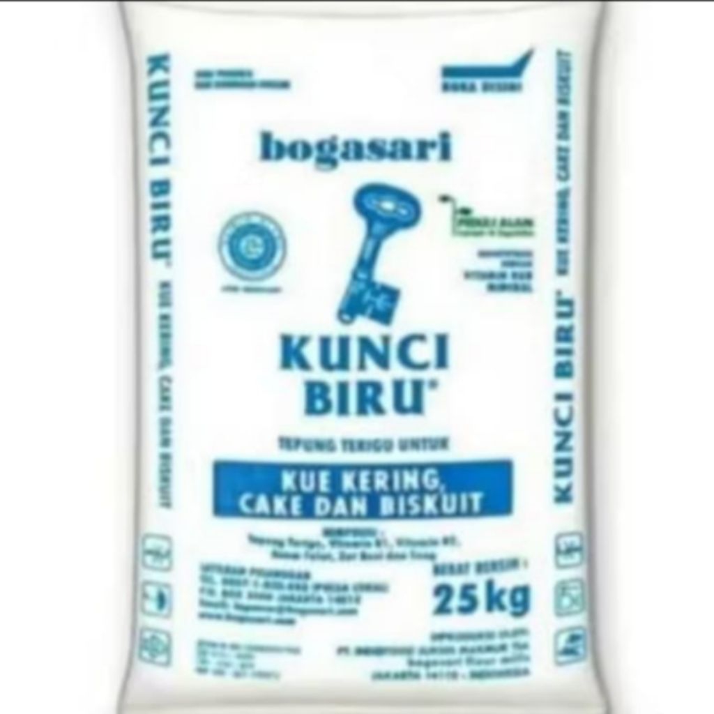 1 bal tepung terigu kunci biru kemasan karungan berat @25kg