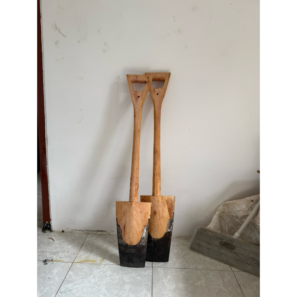 Lempak tanah sawah gagang kayu baja super anti lengket