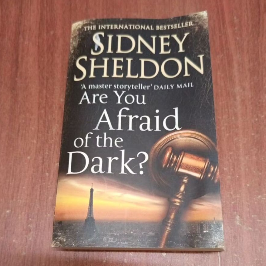 NOVEL ARE YOU AFRAID OF THE DARK BY SIDNEY SHELDON