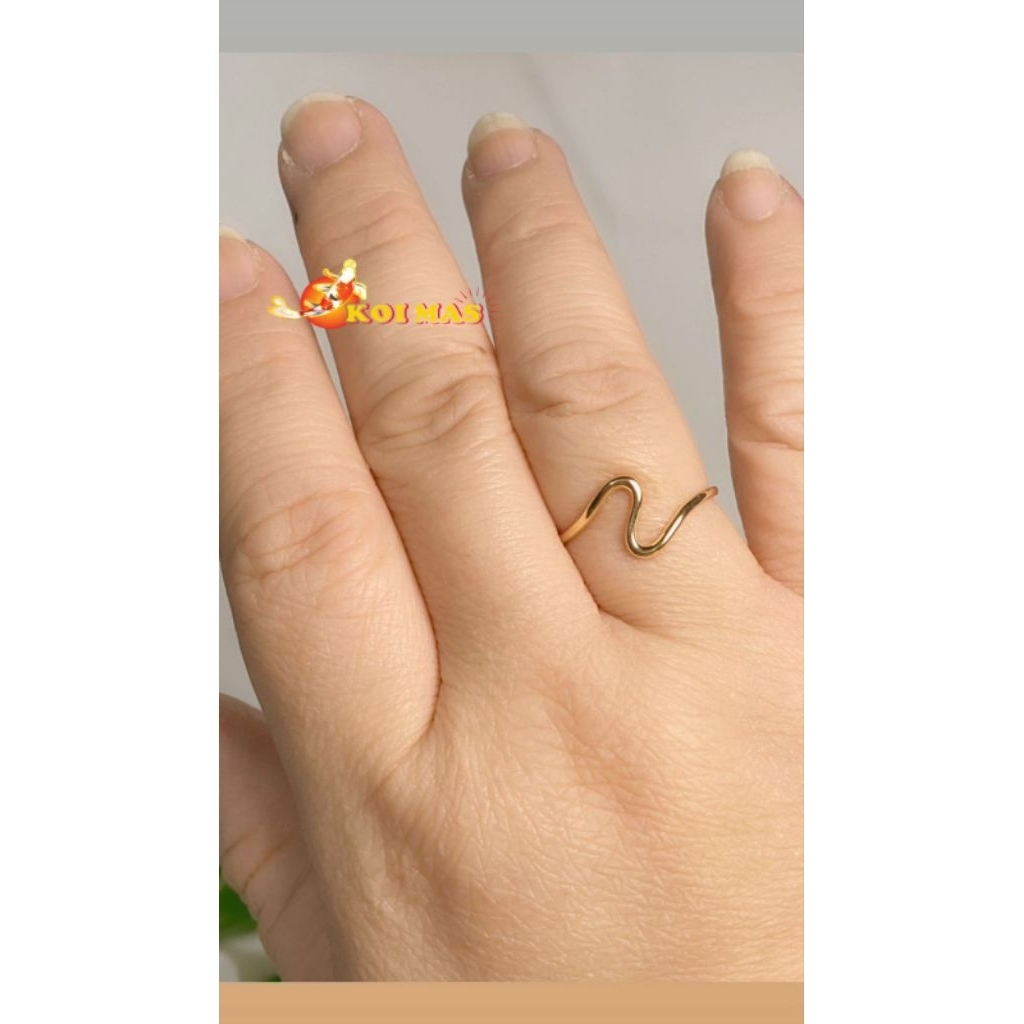 Cincin Emas Isyana Model Wave Simple Elegan