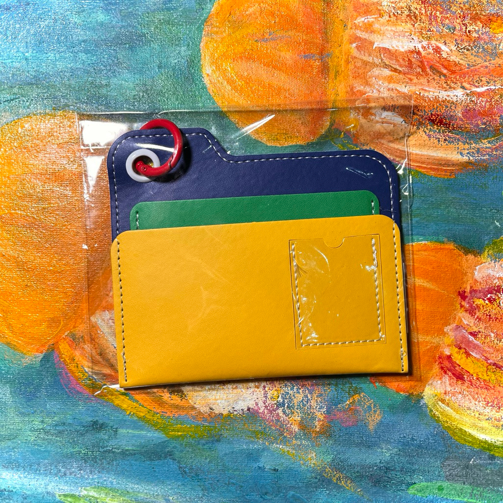 [ READY STOCK ] CARD HOLDER WALLET KPOP BLUE YELLOW DUPE WGG
